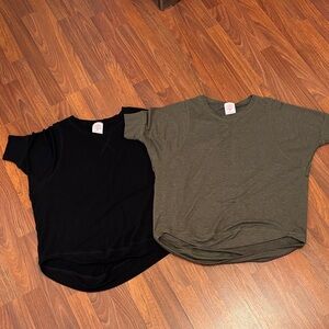 GUC Black and Olive Green casual tops size small